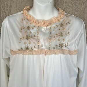 Vintage Lace Embroidered Nightgown & Robe Set White Nylon Made USA Large